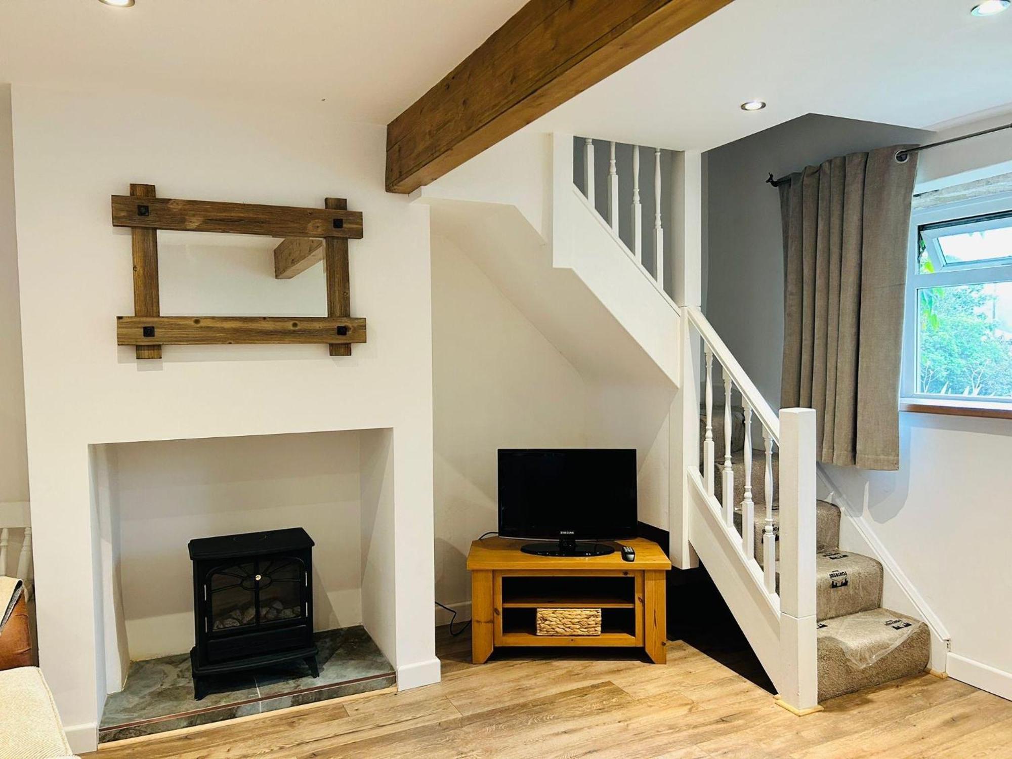 Holiday home Cozy In Mytholmroyd Nr Hebden Bridge