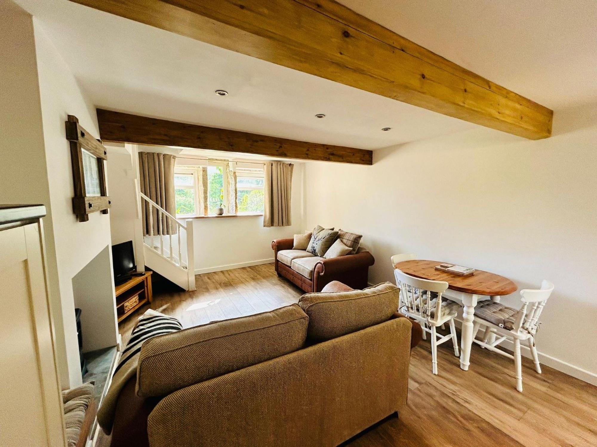 Cozy In Mytholmroyd Nr