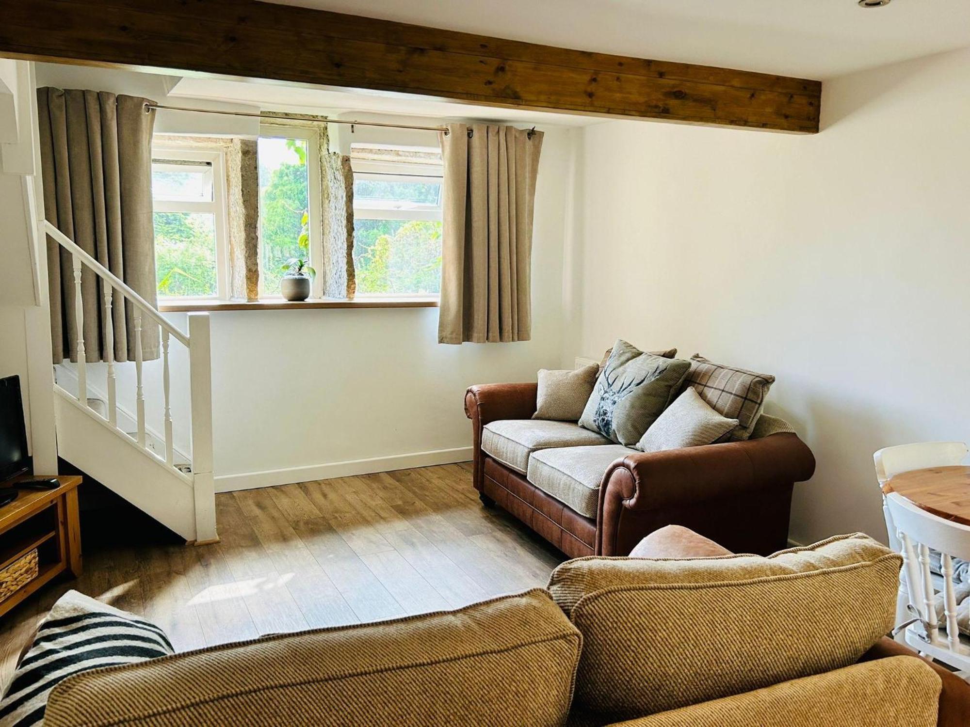 Cozy In Mytholmroyd Nr Holiday home